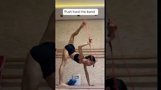 Thumbnail: Stretch correctly with bands #gymnast