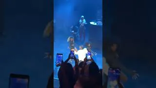 Thumbnail: @maliedonnmuzik London o2 concert ⛷️🥶