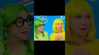Thumbnail: girl eats red poppit