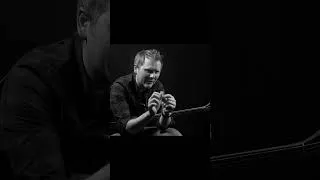 Thumbnail: Sting and thumb picking, bass players