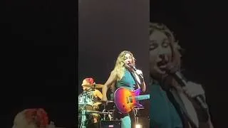 Thumbnail: The Warning - KEROSENE - The Rooftop Pier 17 New York City NYC 06/11/26 AJB 4K Bridge part of song