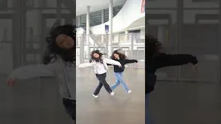 Thumbnail: Jee Ni Lagda Dance Cover by Naina Batra ft Juhi Mehta and Isha Tailor #karanaujla