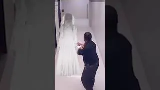 Thumbnail: Cop sees a ghost