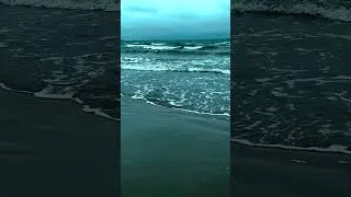 Thumbnail: The beautiful sound of ocean waves is very soothing.