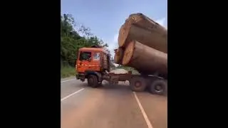 Thumbnail: Here's why old Mercedes trucks are considered legendary.– News54 ®™