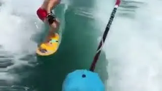 Thumbnail: Evgeny Kuznetsov mixes hockey with surfing 🏒 🏄