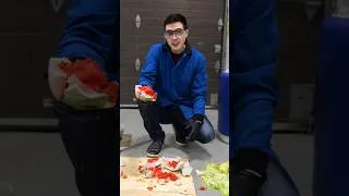 Thumbnail: Freezing food with liquid nitrogen for science