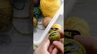 Thumbnail: No more loose yarn tails 🤯 use a hair clip to secure your skeins!
