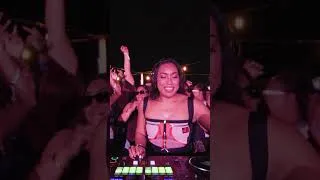 Thumbnail: Highlight from NOODLES closing out Day 1 Noise Complaints on a Yacht! 🛥️