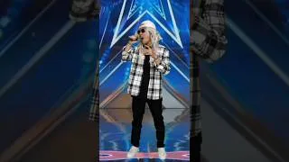 Thumbnail: How beautiful is this man's voice singing the song Michael Bolton