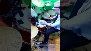 Thumbnail: 🤯 brain-melting 7/8 macedonian groove from garo tavitjan