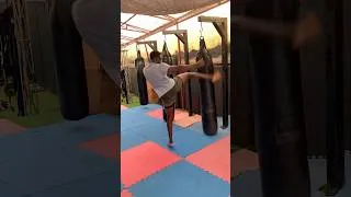 Thumbnail: Front kick+round house kick+high knee a dangerous combo every mma athlete must master #muaythai