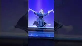 Thumbnail: KING TUT HANDSTAND