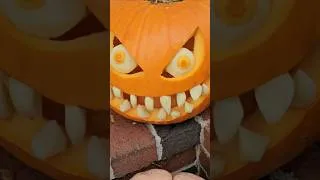 Thumbnail: Fastest way to carve a PUMPKIN!