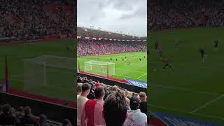 Thumbnail: Léo Scienza Makes It 3-1! | Southampton 5-1 Millwall | Fan Captured Goal