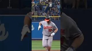 Thumbnail: Bear witness to this homer 🐻‍❄️