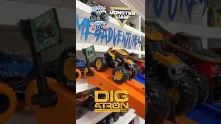 Thumbnail: MonsterJam #Toy #MonsterTruck #Racing #1174 JCB Digatron 🆚 TechDeck WreckDeck Wild Birthday Battle