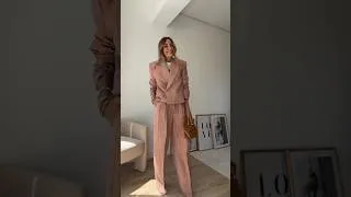 Thumbnail: Adiós al Traje Tradicional: Claves para Lucir Sofisticada y Moderna con Volúmenes Urbanos #ootd