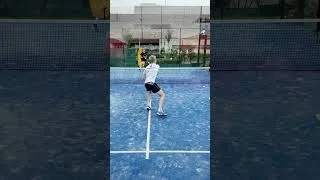 Thumbnail: Watch until the end 😳  #padel #sports