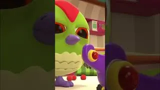Thumbnail: Baby Birds play with the toy helicopter! #babytoys #cartoonsforkids #hophopowl