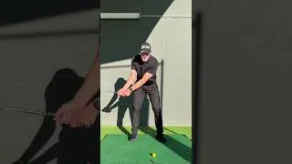 Thumbnail: If you struggle with stability, you might want to check your left knee movement.