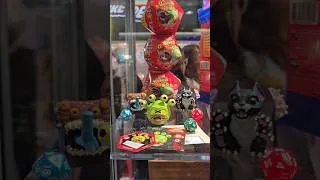 Thumbnail: Dungeons & Dragons QUESTERS at #SDCC