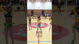 Thumbnail: The empiire 💃 #polabearred #viral #fyp #majorette #dance