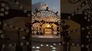 Thumbnail: When the wedding stage becomes the sunset
