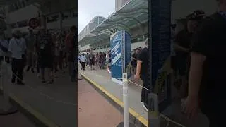 Thumbnail: waiting in line for San Diego Comic Con