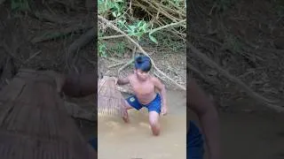 Thumbnail: Huge Catch Primitive Technology Fishing Survival