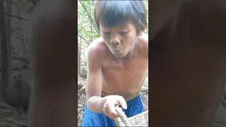 Thumbnail: Epic Fishing Fail Primitive Boy