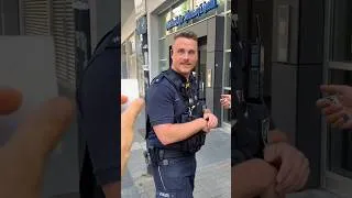 Thumbnail: Surprised a German Police Officer 🇩🇪🫡 #streetphotography #Germany #Polizei #Bundespolizei #BPol