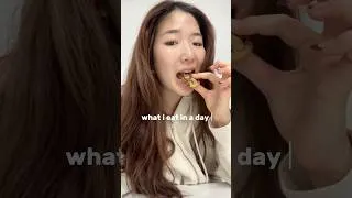 Thumbnail: what i eat in a day as a busy college student *very realistic* 🥗