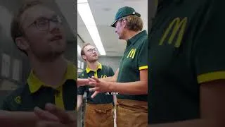 Thumbnail: Frank doet vakantiewerk bij de McDonalds | #538 #shorts