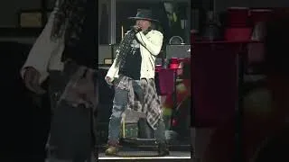 Thumbnail: Guns N' Roses - Paradise City - Slash Guitar Solo (LIVE)