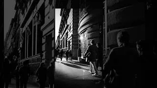 Thumbnail: Street photography POV - Shooting from the hip at sunset with Leica M11-P & Summilux 28mm