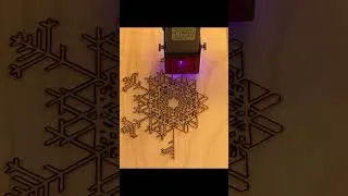 Thumbnail: LaserFlake using Byroras BE100 Laser Engraver