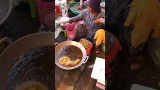 Thumbnail: #cambodia #phnompenhmarket #cambodianstreetmarkets #food #fish #cambodianmarket #market #streetfood