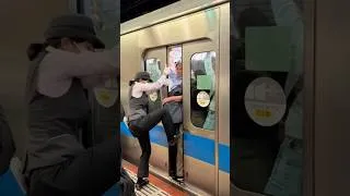 Thumbnail: Japan trains are next level 🤯🇯🇵