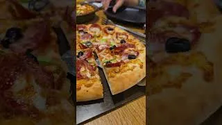 Thumbnail: #Pizza #Pizzalover #foodiefriday #weekendvibes #weeklyvlog #ytshorts #dailyposts
