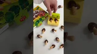 Thumbnail: Adult money well spent 🍄 the Kinoko no Yama chocorooms earphones by Meiji #japanese #earphones