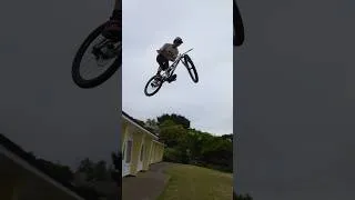 Thumbnail: JUMPING OFF A ROOF WITH MTB ⚠️