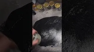Thumbnail: Grinding ivory black into paint