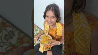 Thumbnail: Roti leke Aa rahi hu apne liye 😋 #recipe #shorts #funny #food #siblings #cooking #explorepage