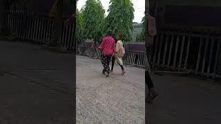 Thumbnail: আপ লালগোলা - শিয়ালদা ফাস্ট প্যাসেঞ্জার ব্যারাকপুর স্টেশনে ঢুকছে।