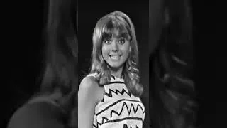 Thumbnail: MUST WATCH!! Beautiful Olivia Newton John singing years before she became a superstar