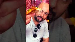Thumbnail: Aese pizza nahi khaya hoga #youtubeshorts #ytshorts #asmr #shadabtalks #shorts