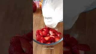 Thumbnail: 5-Ingredient Strawberry Cheesecake – No Sugar, No Starch!