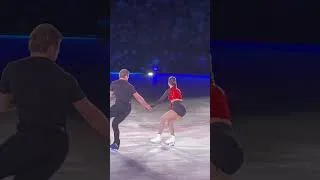 Thumbnail: Lia Pereira and Trennt Michaud - 2025 Stars on Ice EX1