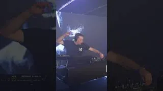Thumbnail: This is how PAUL VAN DYK does it 💙 #shorts #djset #liveset #remix #paulvandyk